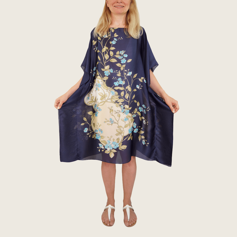Tunique bleu avec des fleurs<br>
Série limitée 7 pièces – Image 6