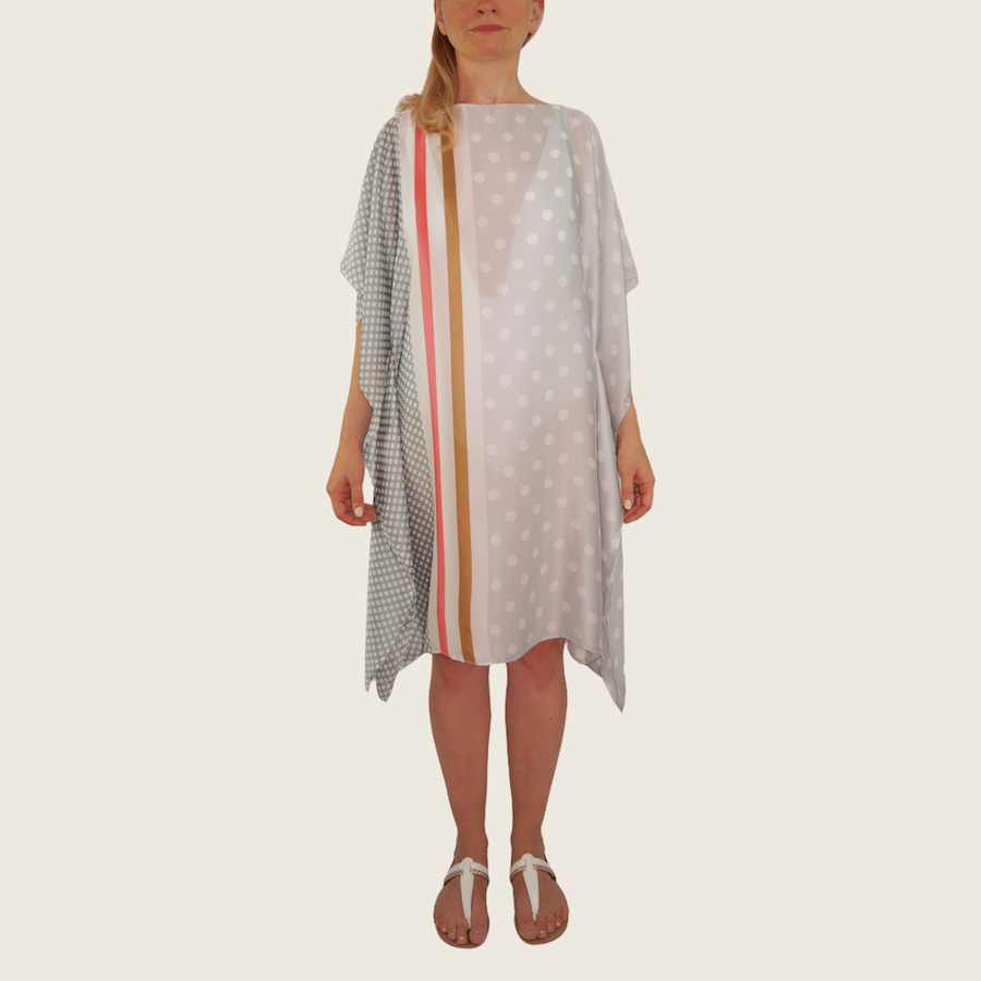 Tunique gris pois blanc<br>
Limitée 17 pièces